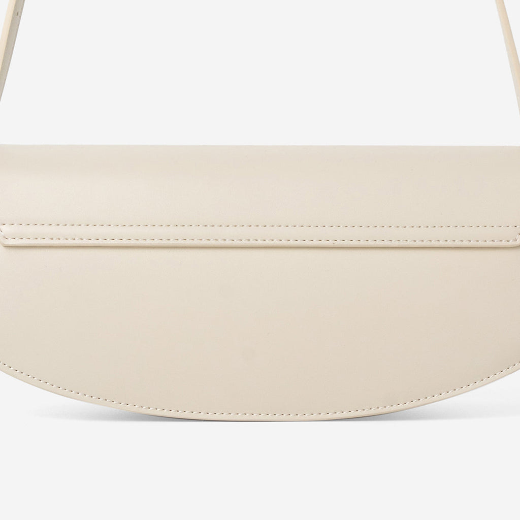 Latte Beige-text