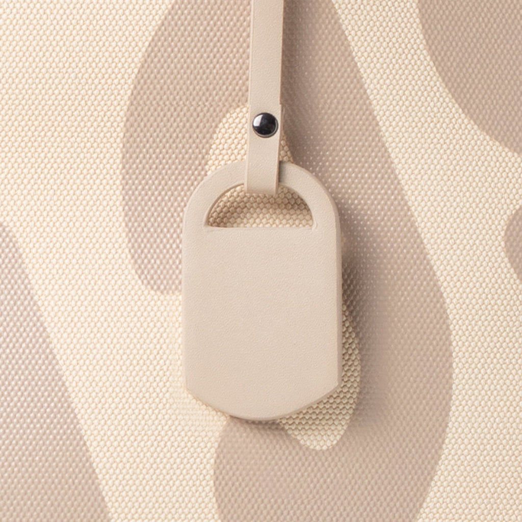 Beige-text
