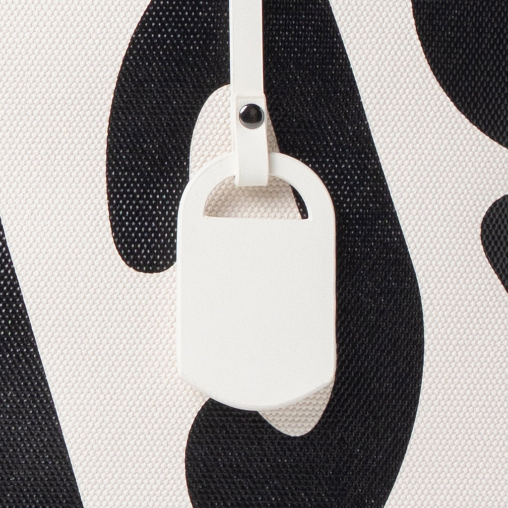 White-Text