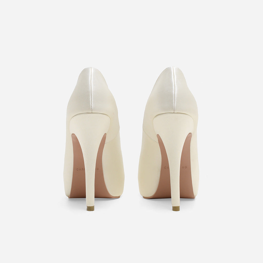 Pearl White